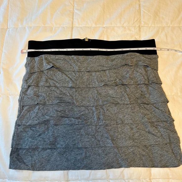 Express Tiered mini skirt - Picture 3 of 5